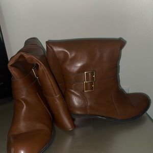 Brown boots
